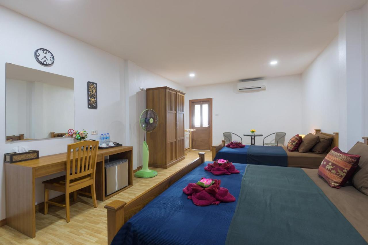Family Song Koh Lipe Hotel Exterior photo