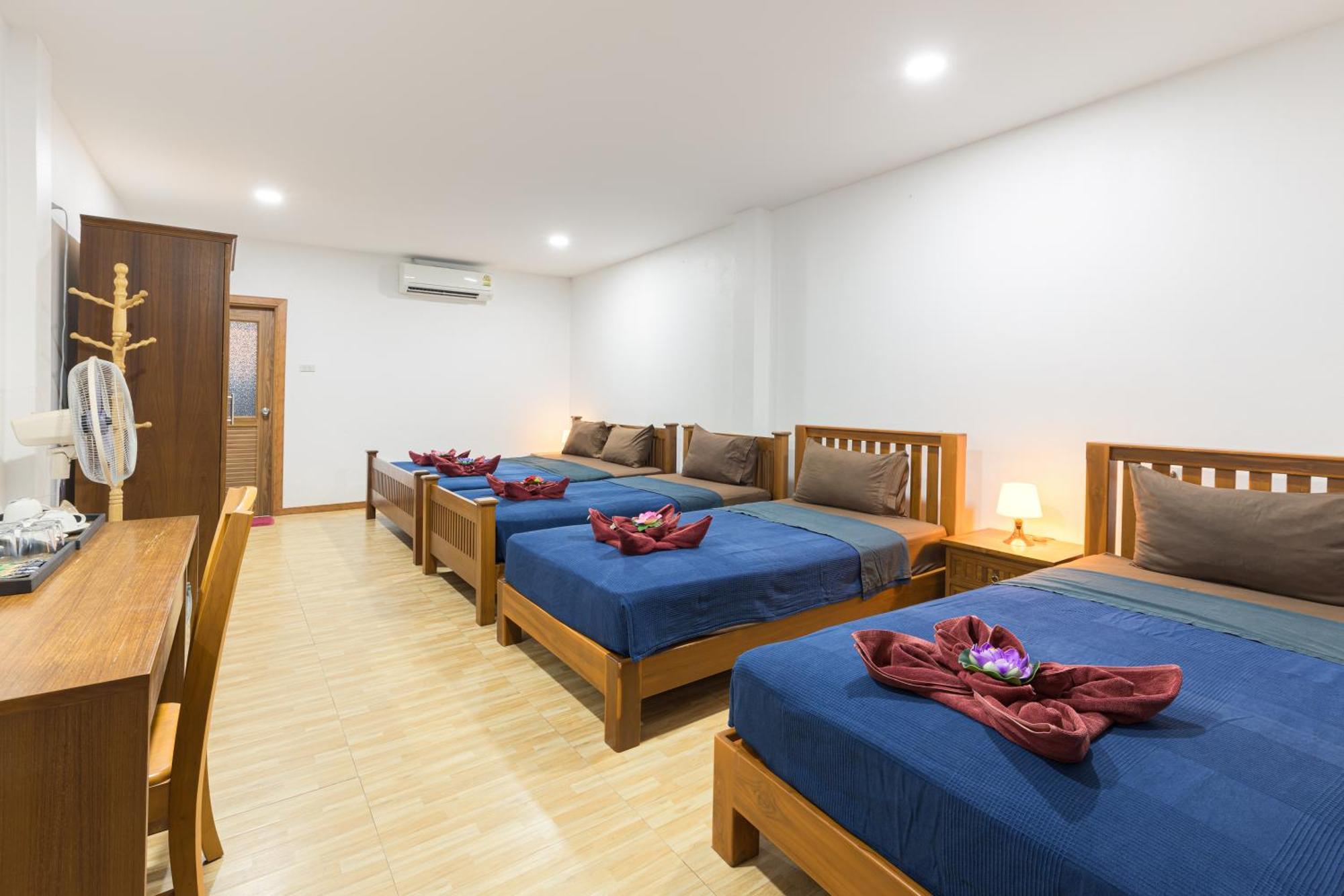Family Song Koh Lipe Hotel Exterior photo