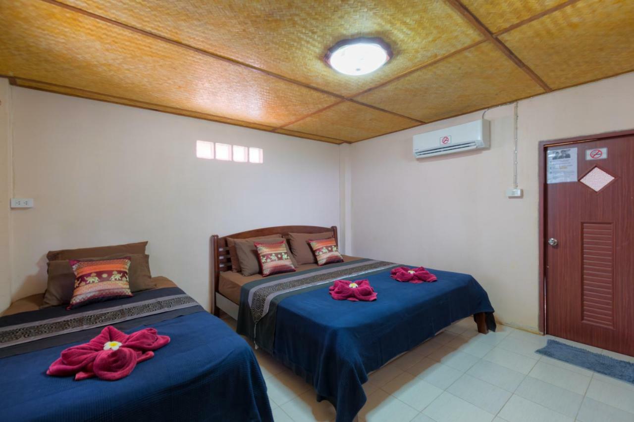 Family Song Koh Lipe Hotel Exterior photo